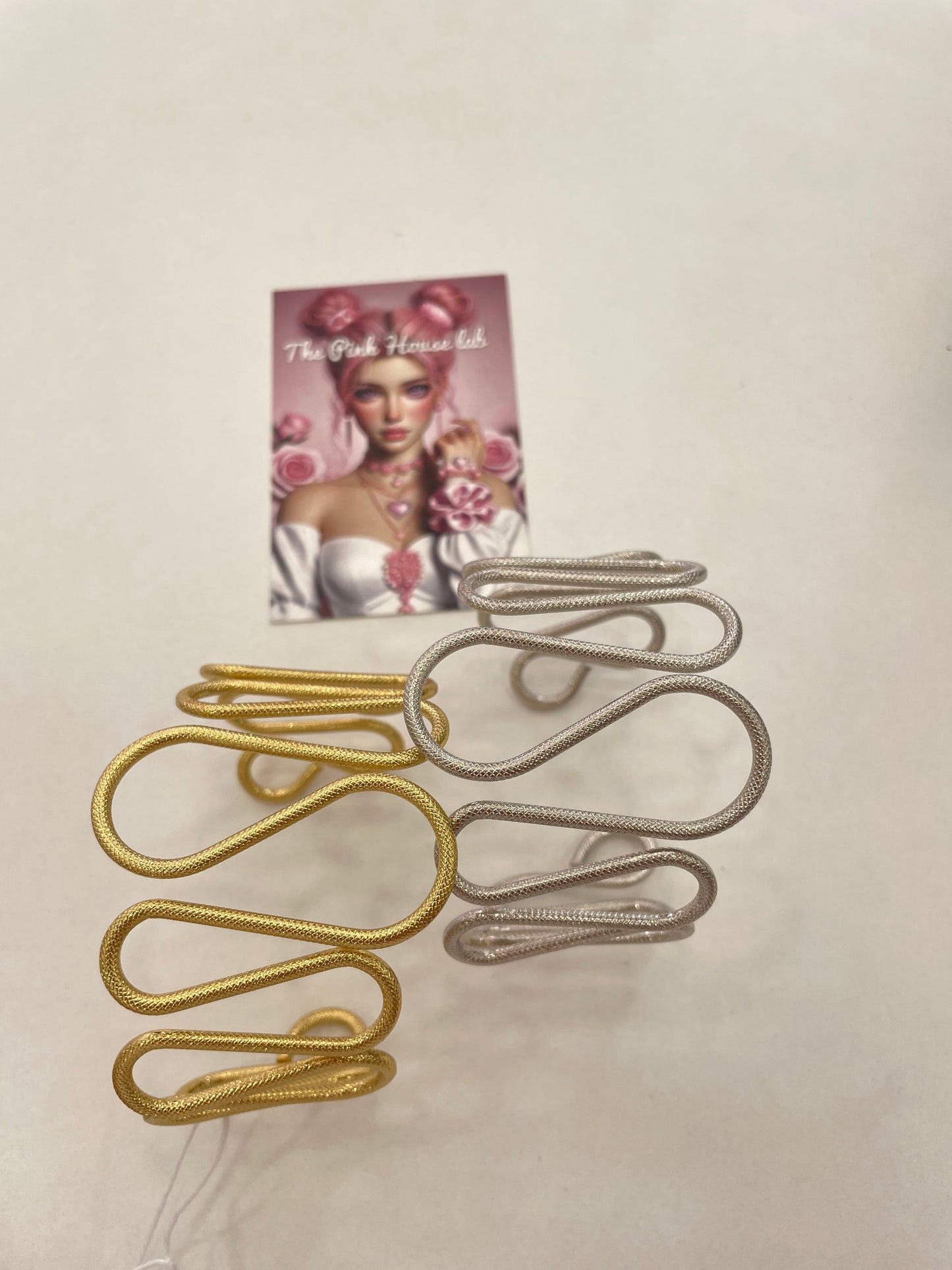 Ατσάλινη χειροπέδα!