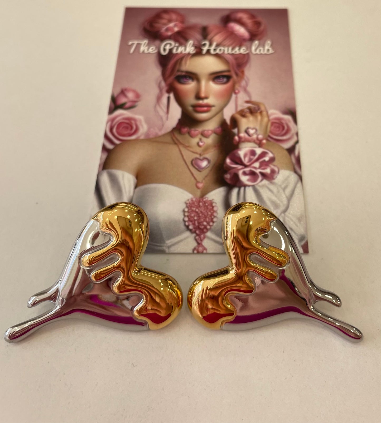 Ατσάλινα σκουλαρίκια !