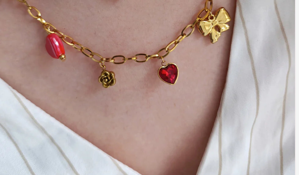 Ατσάλινο κολιέ με στοιχεία