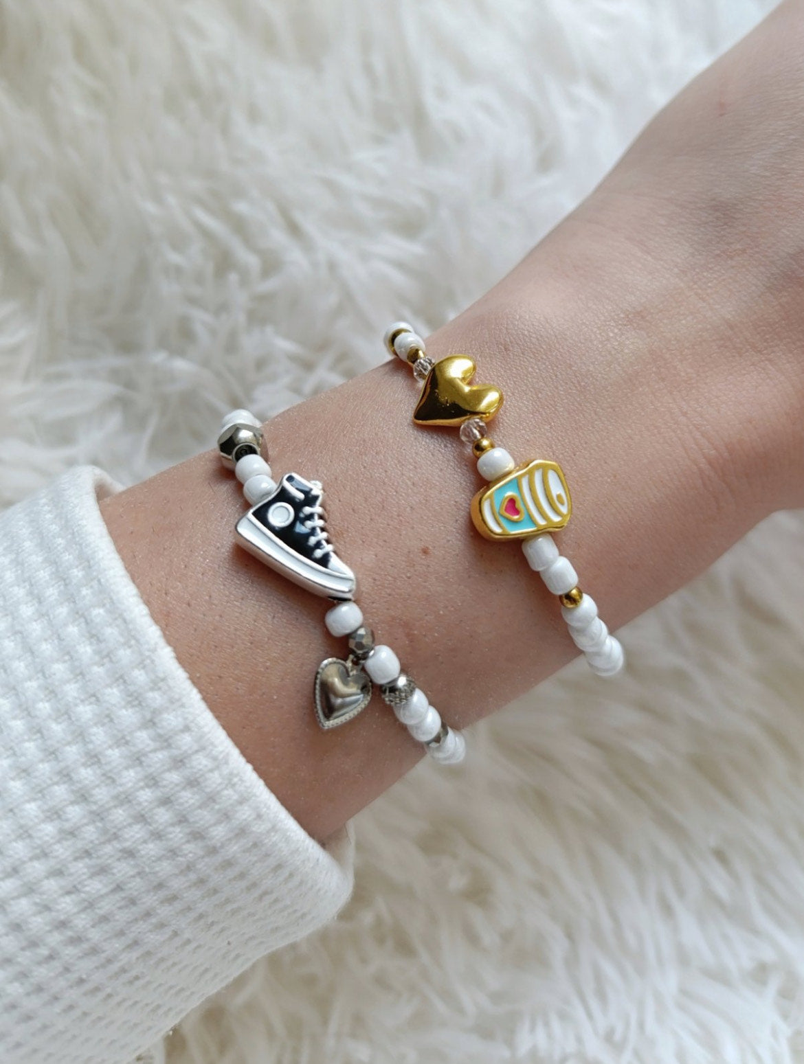 Βραχιόλια με χαντρούλες!