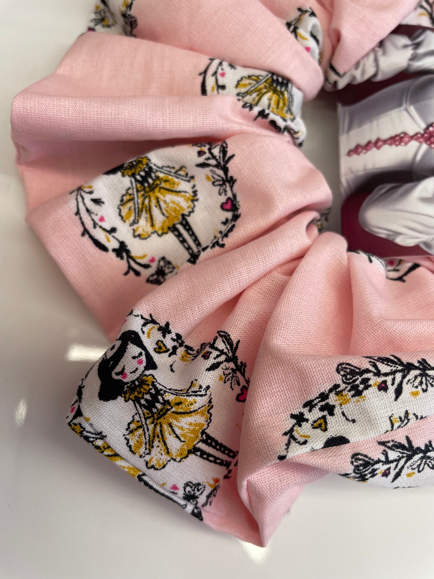Χειροποίητο scrunchie