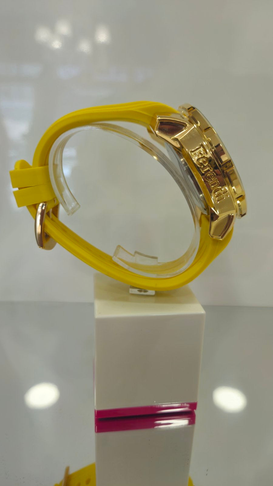 FERENDI Inspiration Yellow Rubber Strap