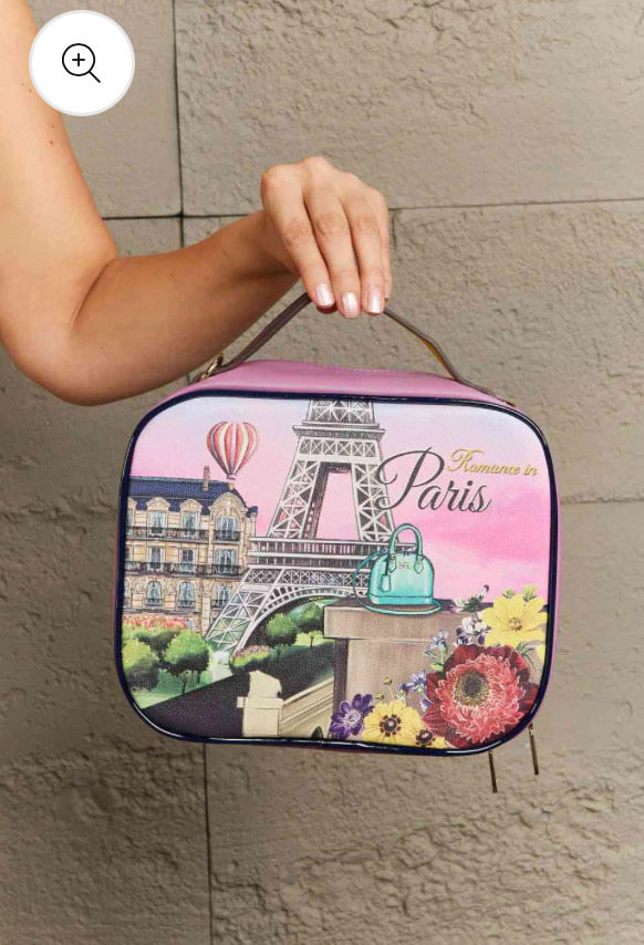 COS7322
Romance in Paris