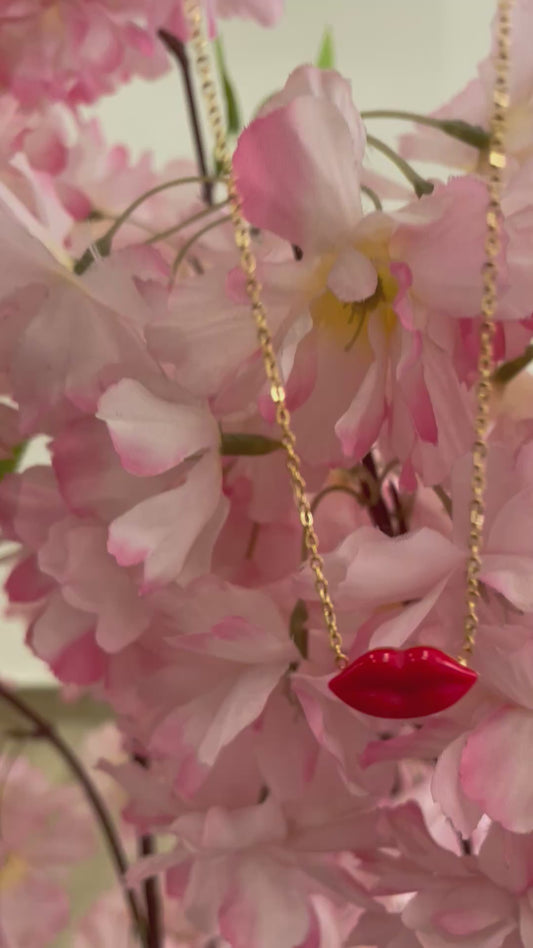 Ατσάλινο κολιέ kiss